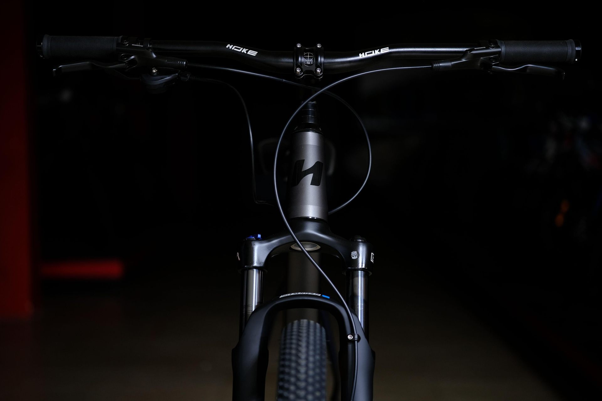 Вилка воздушная Suntour XCM 32 AIR под ось 15mm HOKE 15 Way 29 HD матовый синий-чёрный 19
